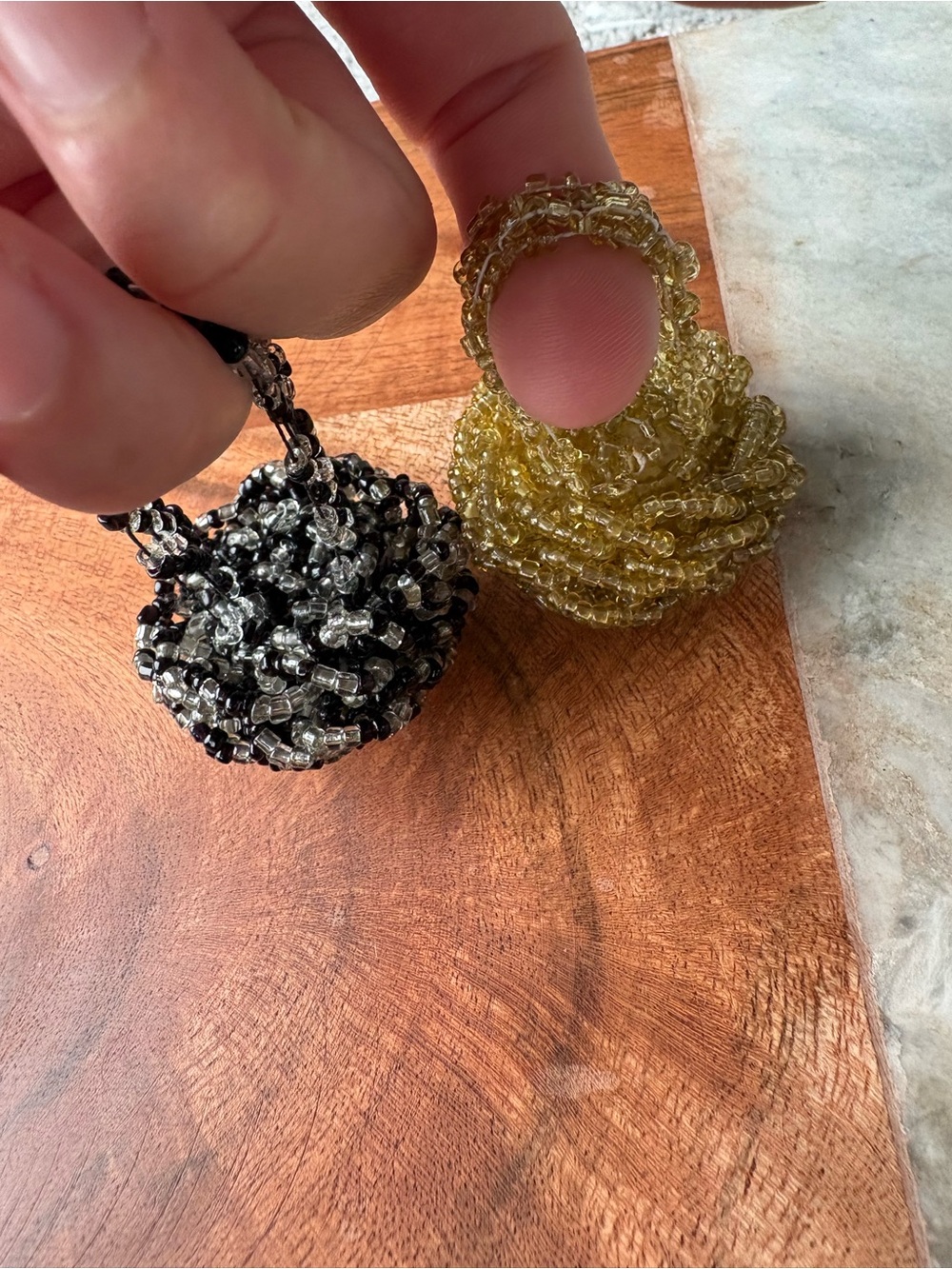 Set of 2 Beaded Statement Rings — Gold and Black - Picture 3 of 6